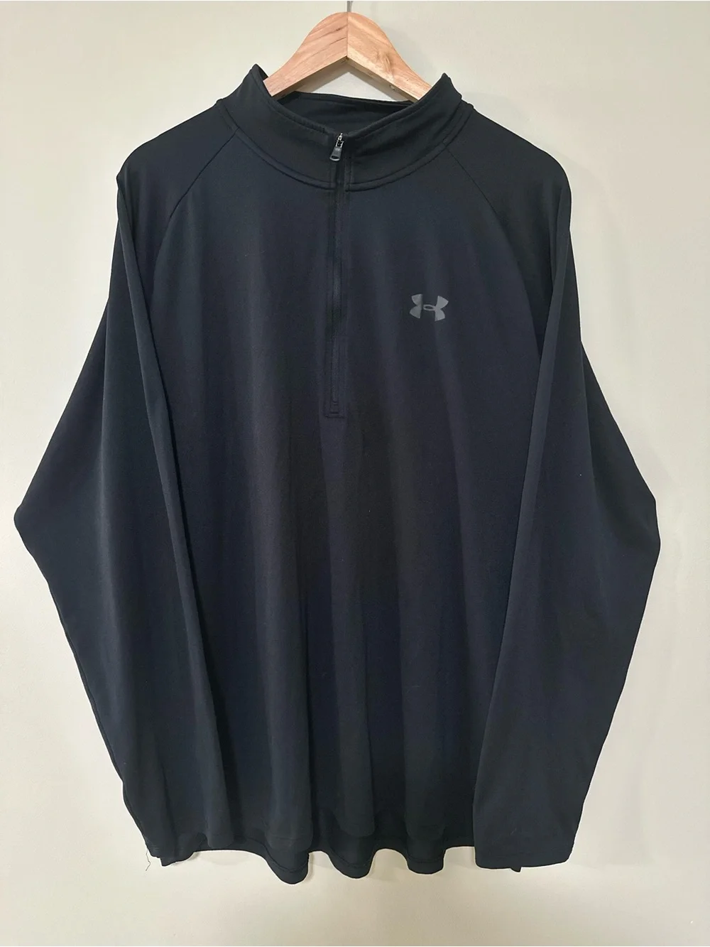 Under Armour Black Half-Zip Performance Pullover - Picture 1 of 5